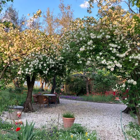 بيت للعطل Kriskas Home Licensed Tourism Accommodation *